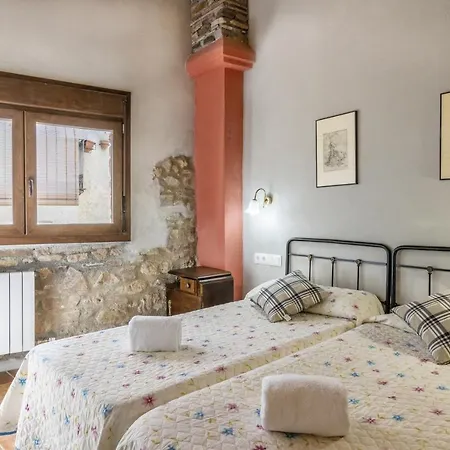 Mossen Batista Faig Apartment